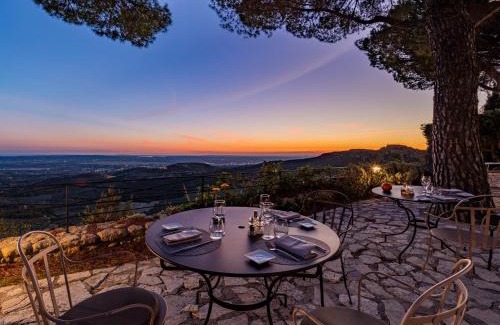Salon-de-Provence Hotel | Garrigae Abbaye de Sainte Croix