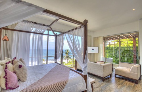 El Zonte Complejo | Garten Penthouse: An Idyllic, Oceanfront Retreat