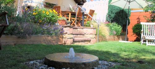 Bochingen Apartamento | Gartenhaus am Weinberg