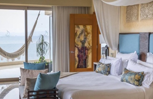 Ex Hacienda El Pitillal Complejo | Garza Blanca 5 Diamond Resort: Stunning 3 Bedroom Beach Lockoff