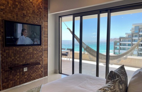 Cabo San Lucas Complejo | Garza Blanca 5 star Resort:1 bed/2Bath/Living Room/Kitchen at Los Cabos Beach