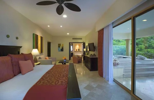 South Shore Hotel Area Complejo | Garza Blanca Preserve: Three Bedroom Mountain Panorama Suite