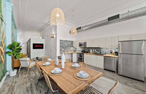 Civic Core Apartamento | Gaslamp 4BR Loft | Near to Petco Park and Beaches
