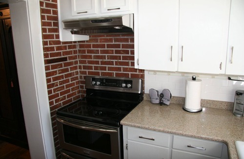 Hyman Heights Historic District Cabaña | CASA DE GASLIGHT - Downtown Hendersonville