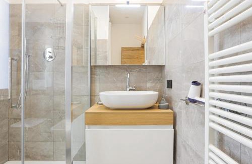 Quarto dei Mille Apartamento | Gaslini appartamento 80sqm 5' walk to the sea