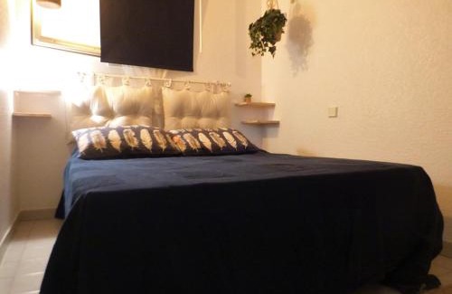 Gassin Apartamento | GASMARIN - Golfe de St-Tropez - Aux Marines de Gassin - Beau T2 cabine avec jardin