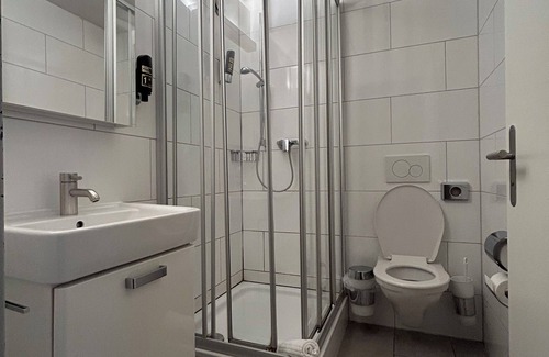 Gewerbeschule Casa | Gasthaus 210