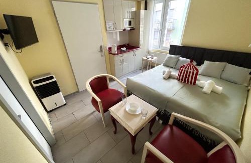 Gewerbeschule Casa | Gasthaus 210