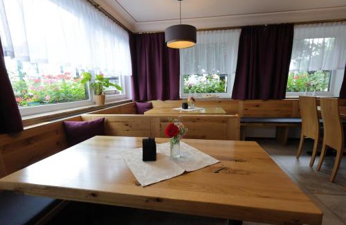 Neumarkt am Wallersee Hotel | Gasthaus Eggerberg