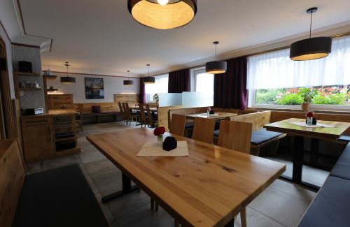 Neumarkt am Wallersee Hotel | Gasthaus Eggerberg