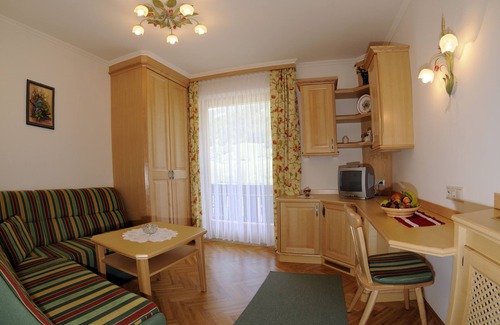 Irdning-Donnersbachtal Casa | Gasthof Pension Appartements Zur Gams