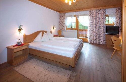 Weißbach bei Lofer Hotel | Gasthof Pension Lohfeyer