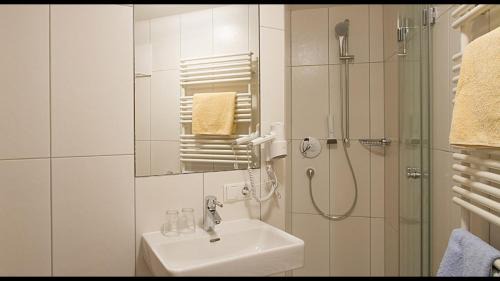 Radfeld Casa | Gasthof Pension Alpenblick