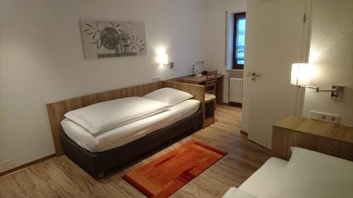 Kornburg - Worzeldorf Casa | Gasthof Weißes Lamm