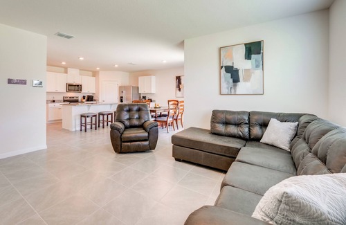 Fedhaven Casa | Gated Community < 30 Mi to Disney: Poinciana Home!
