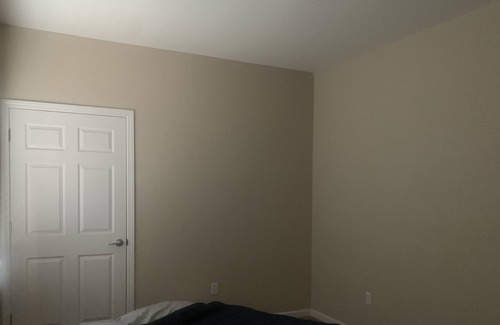 Roseville Condominio | Gated community Condo 5 Minute walk 2 Galleria Mall