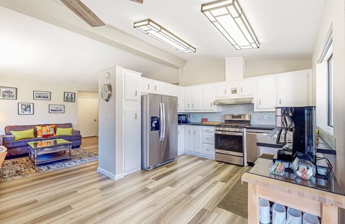 Palm Desert Casa | Gated community home with 2 pools, hot tubs, private patio, AC, & W/D