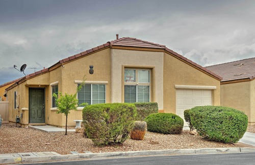 Sunrise Manor Casa | 3BR Las Vegas House w / Grill & Covered Porch!