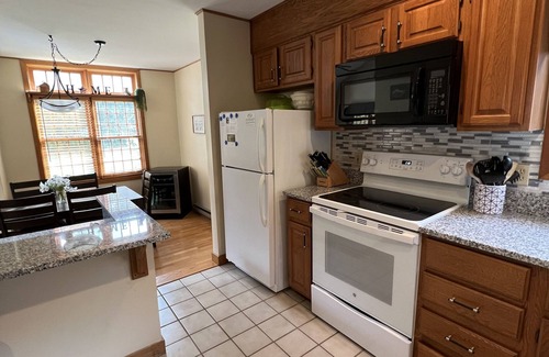 Laconia Condominio | Gated Community, Lake Winnipesaukee. Lake, mountain, actities