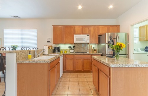 Indio Casa | Gated Community near Empire Polo, Pools, Tennis, Golf, Dog friendly, EV charger
