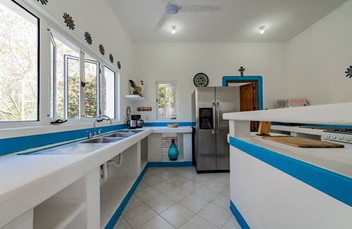 Santa Maria Huatulco Villa | Gated Ocean View Villa with Direct Beach Access