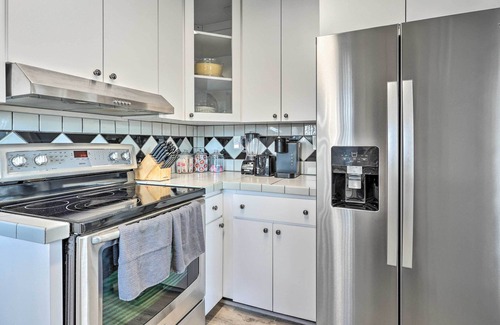 Ludlam Casa | Gated Southern Miami Home: 22 Mi to Downtown!