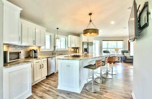 Panacea Casa | Gated Water View Pool Home on Dickerson Bay