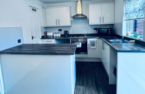Newcastle-upon-Tyne Casa | Gateshead Gem - Modern 3 Bedroom House