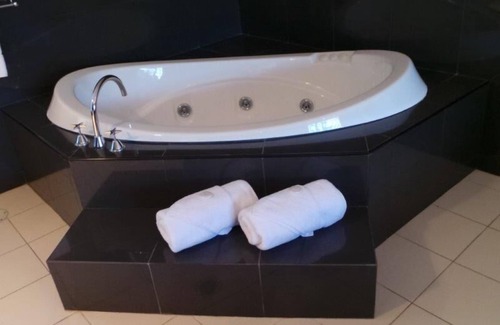 Broken Hill Hotel | Gateway Motor Inn