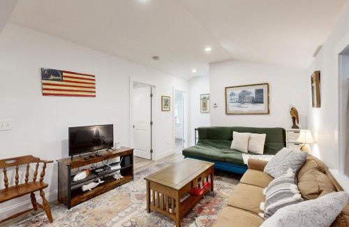 Hyannis Casa | Gateway to Cape Cod