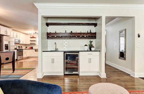 Central Oklahoma City Casa | Gatewood Getaway-central location, fun & comfy