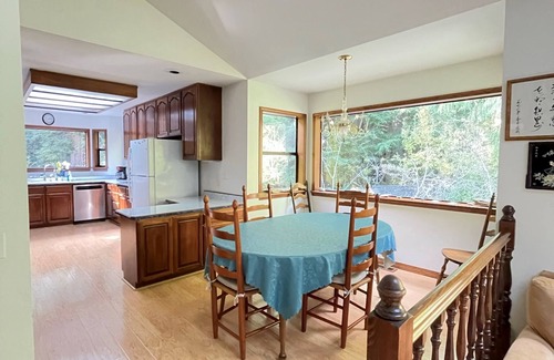 Bertsch-Oceanview Casa | Gather in the Redwoods | 5 Bed, 3.5 Bath