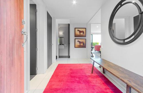 Taupo Casa | Gather Taupo - Lakefront Homes - Spa Pool