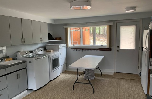 Hebron Casa | Gather your people in the lakes region of New Hampshire - EV charger, hot tub