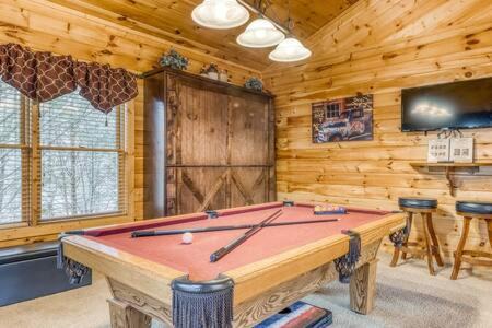 Gatlinburg Casa | Gatlinburg Home with Mountain Views