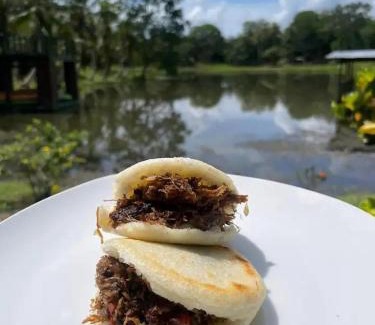 Pueblo Nuevo Cama Y Desayuno | Gatun Lake Lodge Hotel
