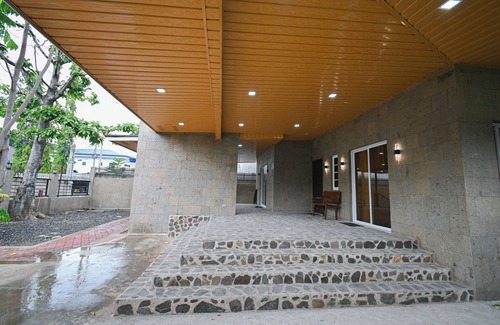 Dumaguete Casa | GAVs Abode: Your Spacious and Peaceful home in Duma