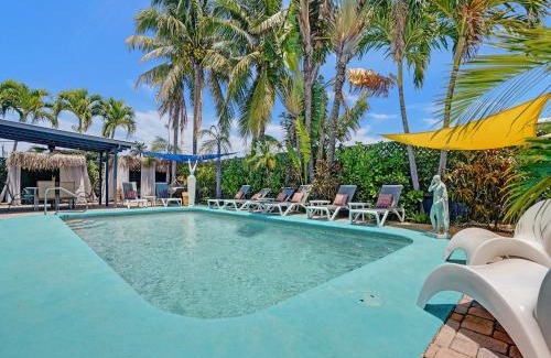 Coral Heights Casa | Gay Clothing Opt Studio in heated pool guesthouse