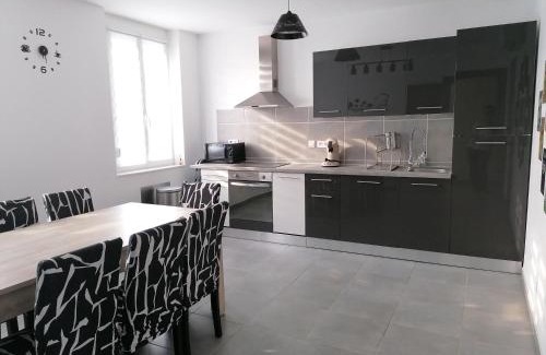 Roost-Warendin Casa | GAYANTINE - Spacieuse Confortable Proche Gayant Expo FIBRE