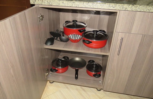 New Cairo Apartamento | Gazzar inn: Rehab9 Apartamento moderno con vista al jardín.
