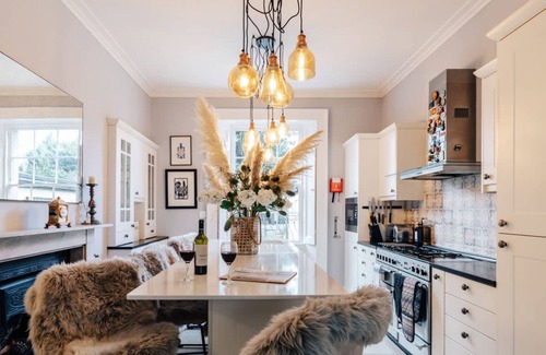 Upper Town Casa | Central Townhouse with Garden & Free Parking