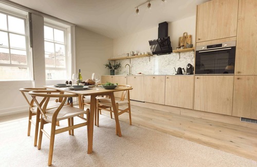 Upper Town Apartamento | Rivers Street Quarters