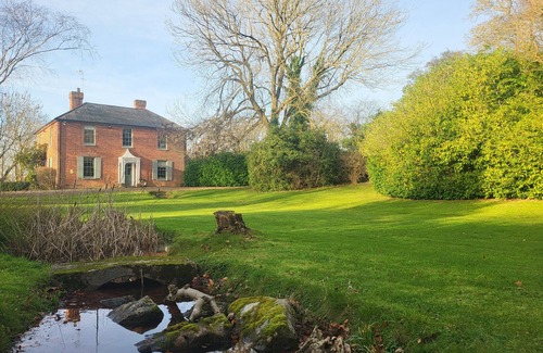 Great Hallingbury Casa | A Stone's Throw, Secluded, private accommodation for a peaceful stay.