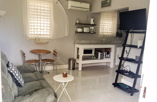 West Gate Hills Apartamento | Lion Hide Villa: apartamento Green Door, 1 dormitorio