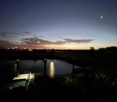 Exmouth Casa | Gecko - On the Marina with Pool & Private Jetty