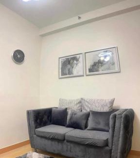Novaliches Apartamento | GedLi Staycation Tower 5 unit 610 Trees Residences Novaliches
