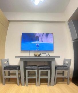 Novaliches Apartamento | GedLi Staycation Tower 5 unit 610 Trees Residences Novaliches