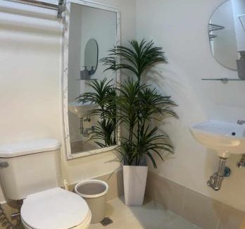 Novaliches Apartamento | GedLi Staycation Tower 5 unit 610 Trees Residences Novaliches