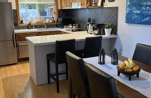 Geelong Casa | Geelong CBD Sea Wolf Cottage por la bahía