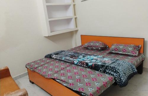 Faizabad Casa | Geeta Teerth Guest House AC and Non AC Rooms